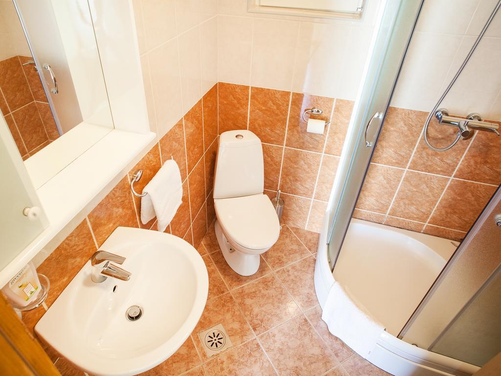 Daria Apartments Kotor Bilik gambar