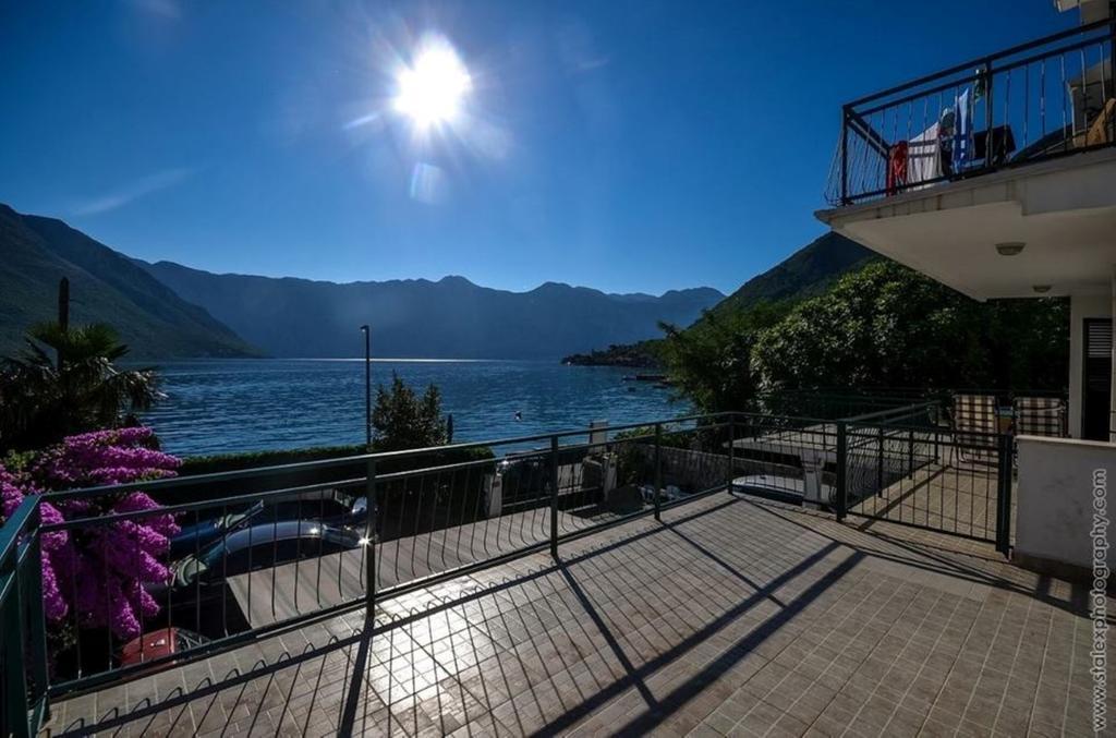Daria Apartments Kotor Luaran gambar
